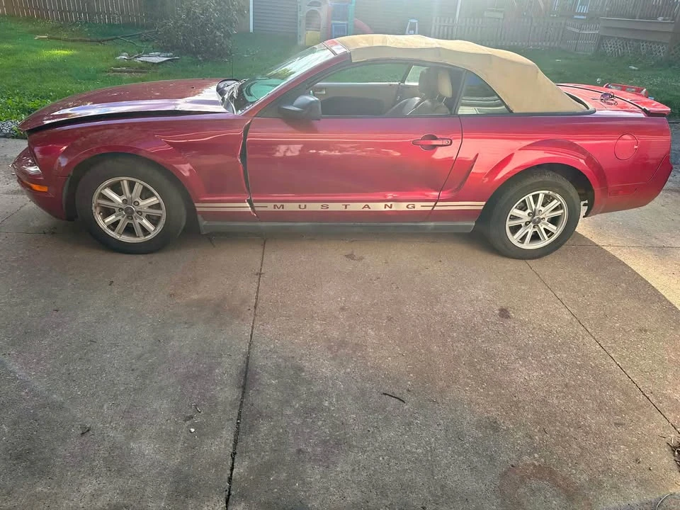 2007 Ford S197 Mustang - Image 2 of 11
