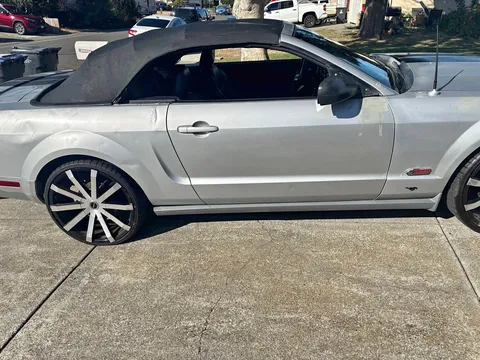 2007 Ford Mustang Premium Convertible 2D