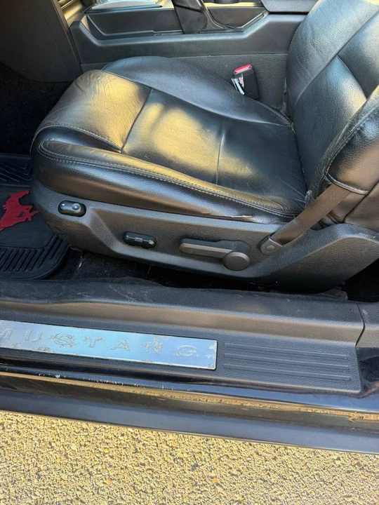 2007 Ford S197 Mustang - Image 13 of 14