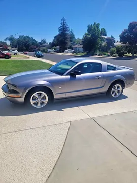 2007 Ford Mustang Premium Coupe 2D