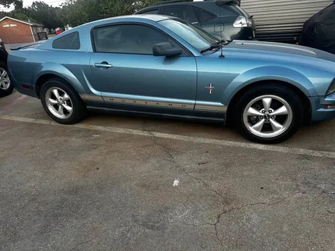 2007 Ford Mustang Premium Coupe 2D