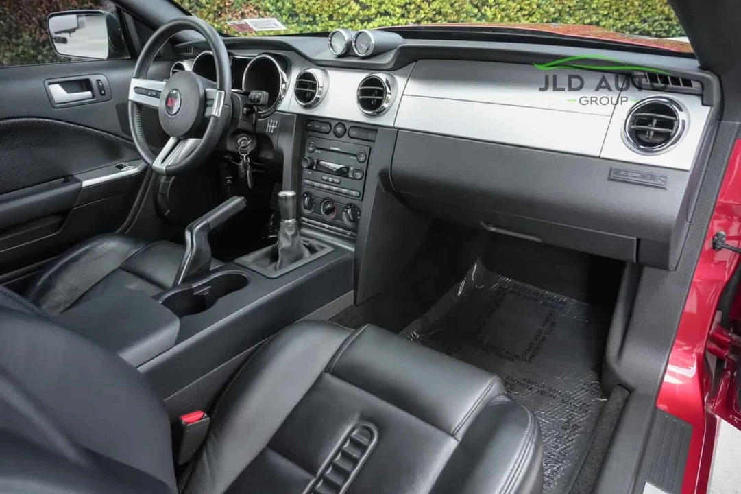 2007 Ford S197 Mustang - Image 10 of 31