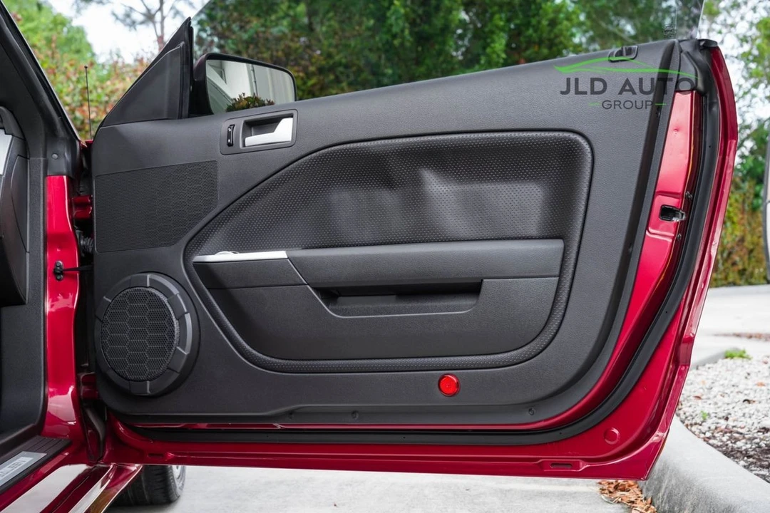 2007 Ford Mustang - Image 28 of 31