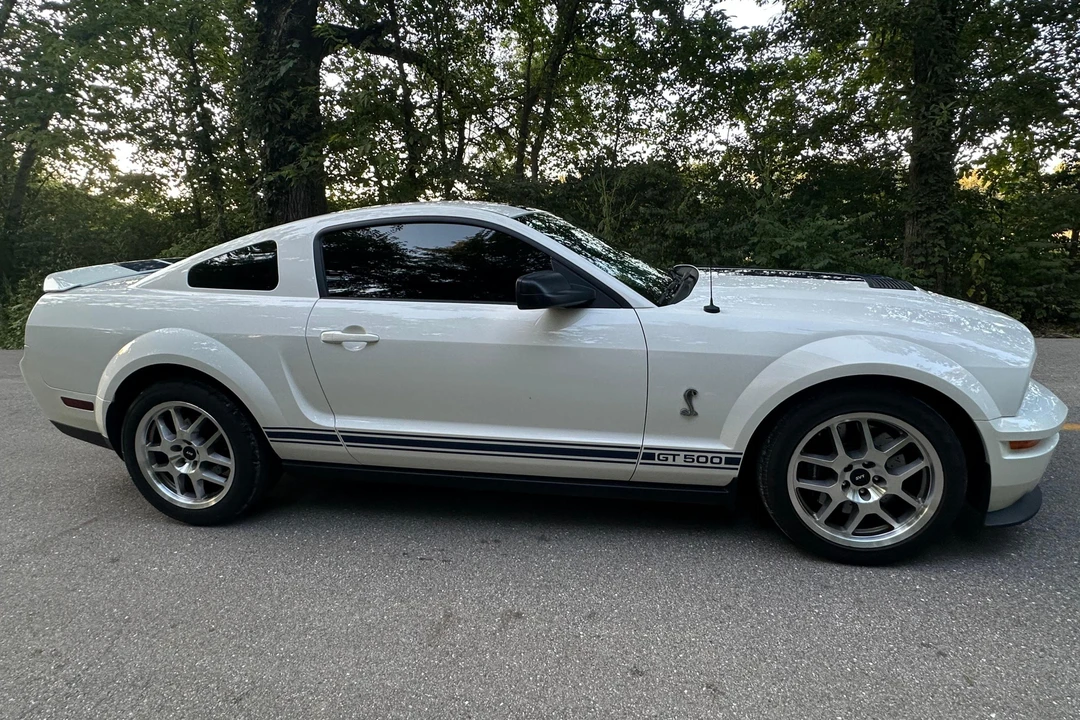 2007 Ford S197 Mustang - Image 3 of 31