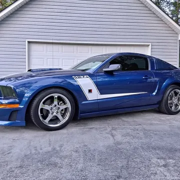 2007 Ford Mustang Shelby GT500 Coupe 2D