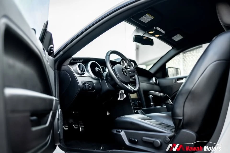 2007 Ford S197 Mustang - Image 9 of 14
