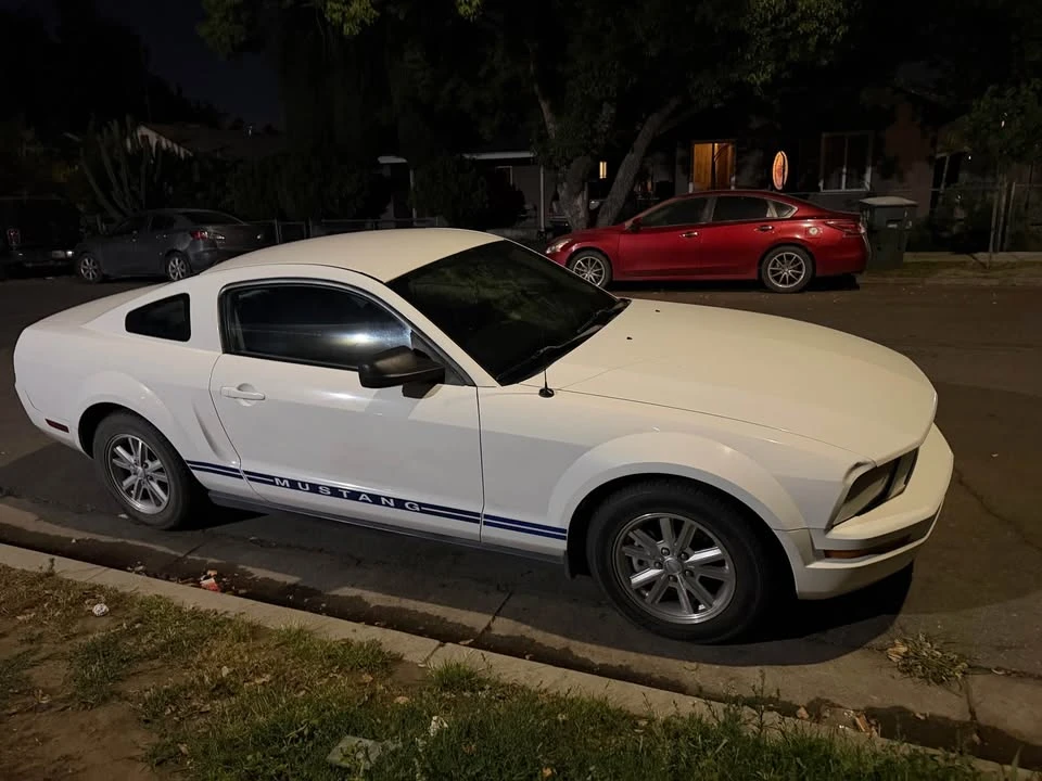 2007 Ford S197 Mustang - Image 2 of 5