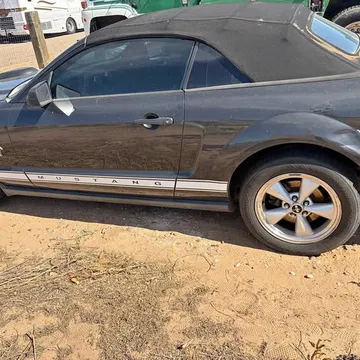2007 Ford Mustang V6 Convertible 2D