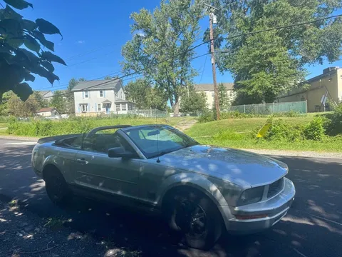 2007 Ford Mustang V6 Convertible 2D