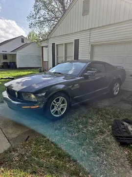 2007 Ford Mustang V6 Coupe 2D