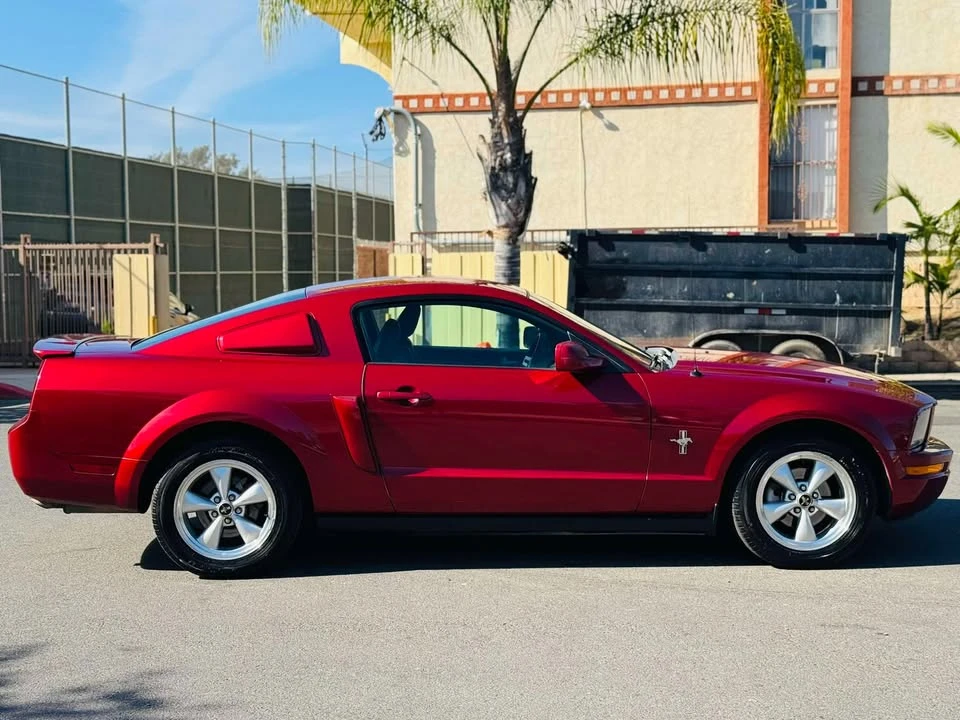 2007 Ford S197 Mustang - Image 9 of 17