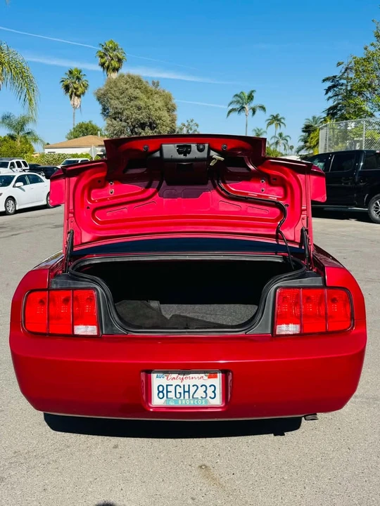 2007 Ford S197 Mustang - Image 8 of 17