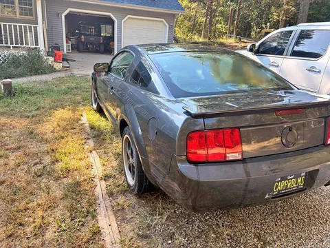 2007 Ford Mustang V6 Premium Coupe 2D