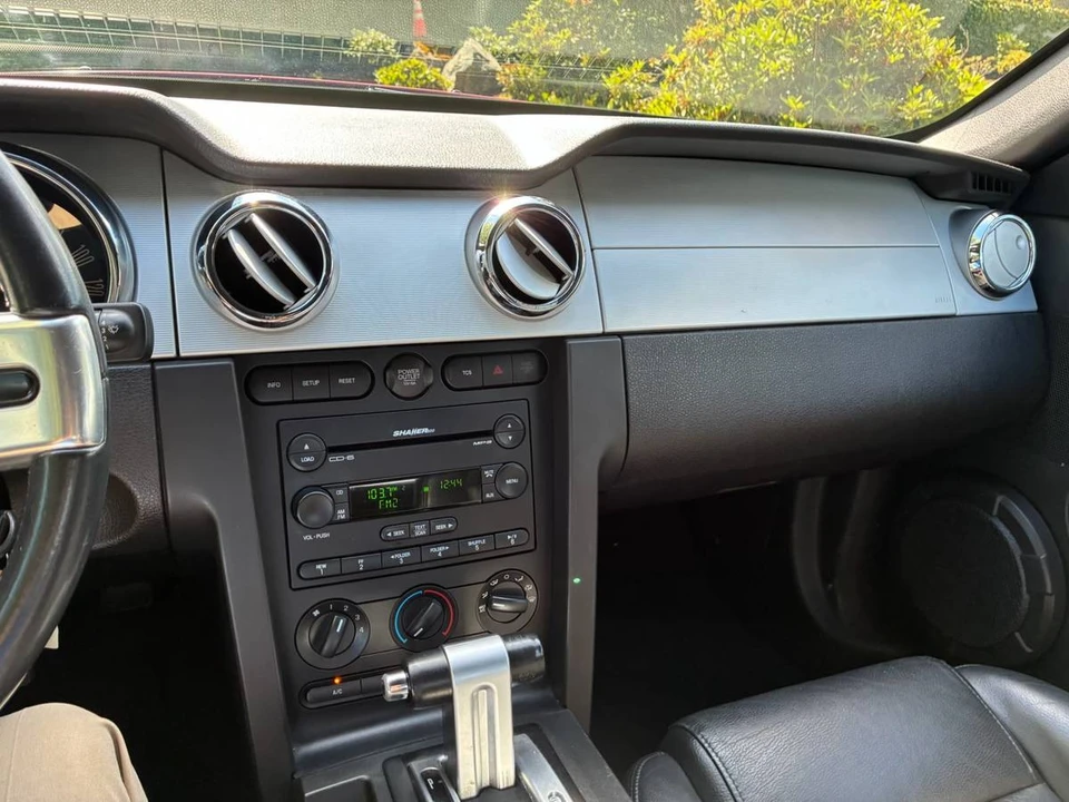 2007 Ford S197 Mustang - Image 11 of 16