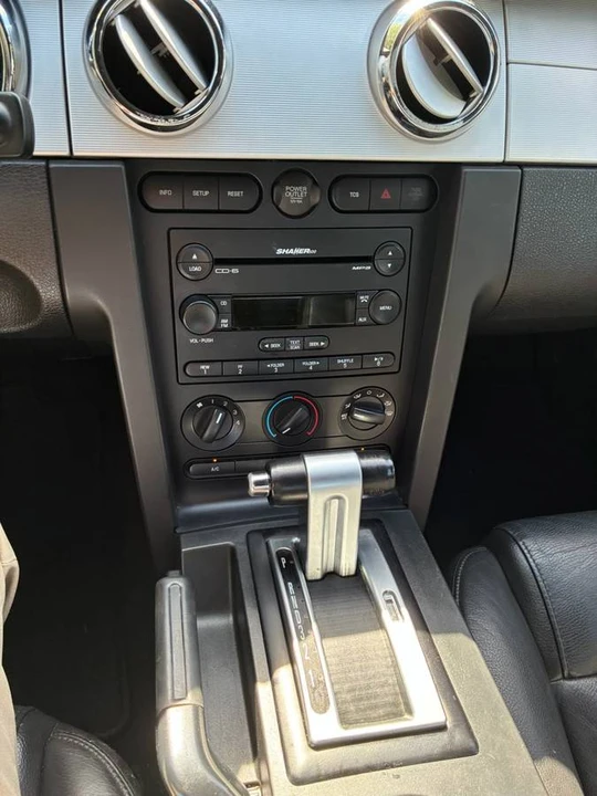 2007 Ford S197 Mustang - Image 12 of 16