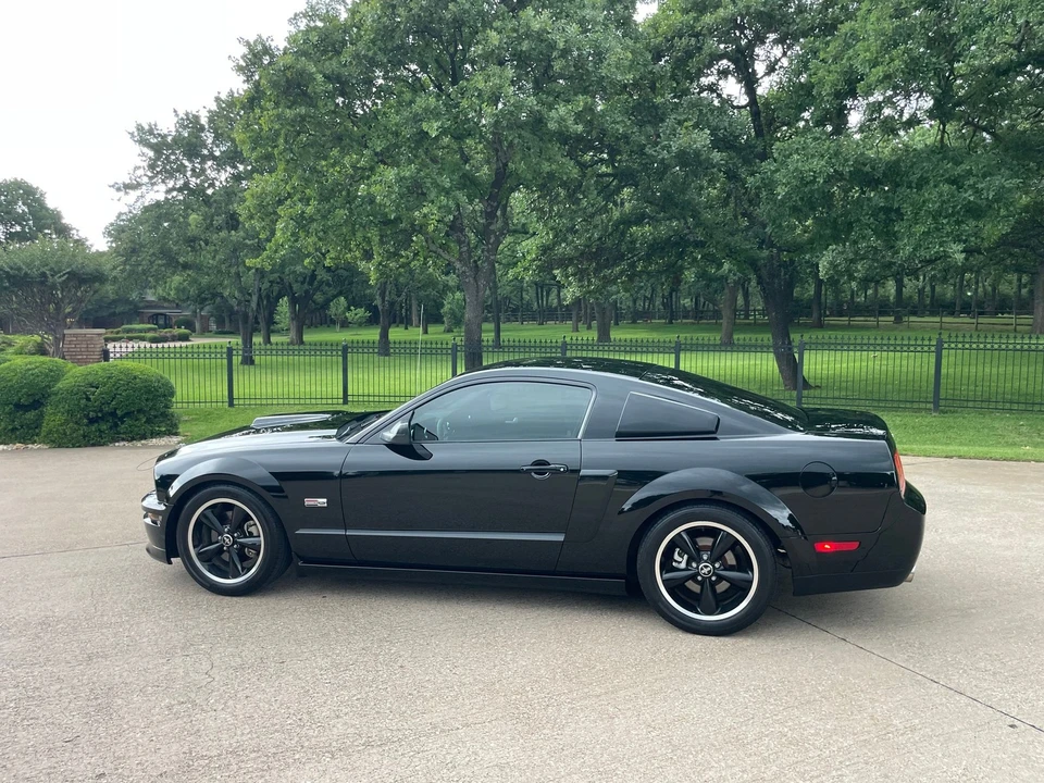 2007 Ford S197 Mustang - Image 17 of 24