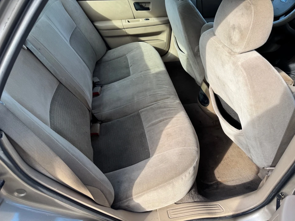 2007 Ford Taurus 4th Gen - Image 17 of 21