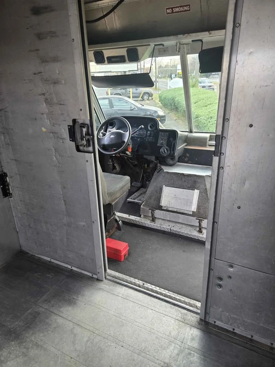 2007 Ford Econoline Van - Image 3 of 4