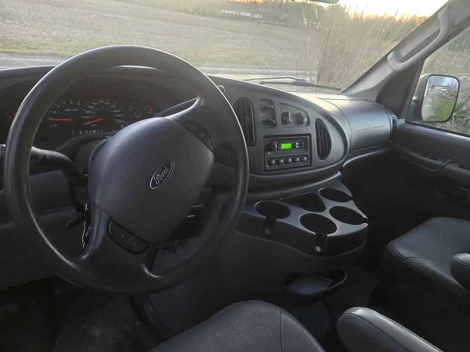 2007 Ford Econoline Van - Image 14 of 15