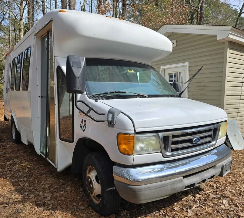 2007 Ford Econoline Van - Image 3 of 9