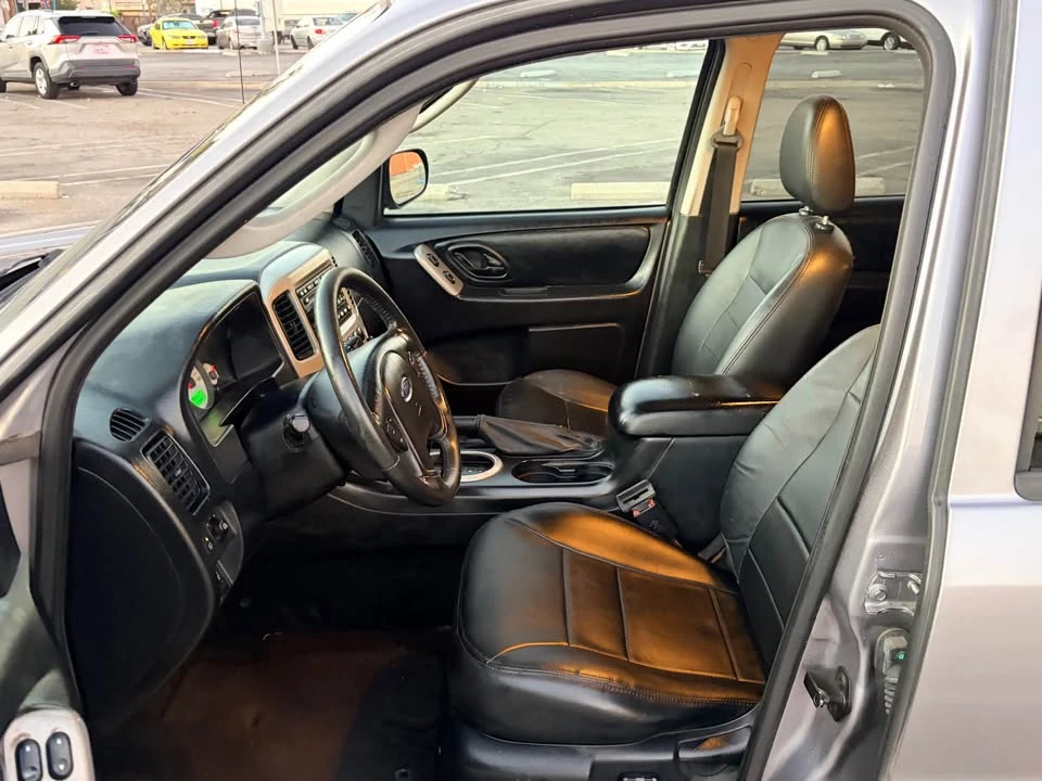 2007 Ford Escape - Image 9 of 18