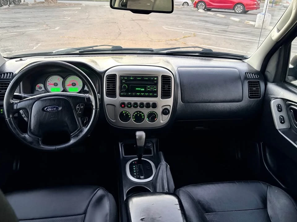 2007 Ford Escape - Image 14 of 18