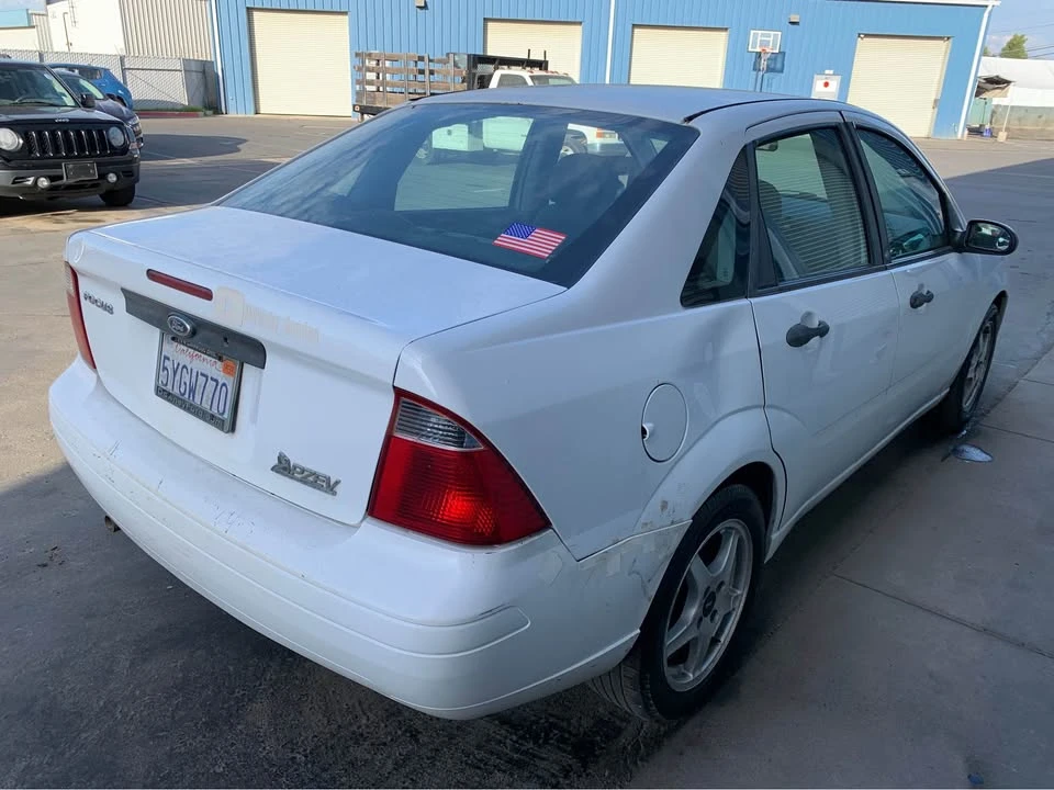 2007 Ford Focus 2nd Gen - Image 4 of 8
