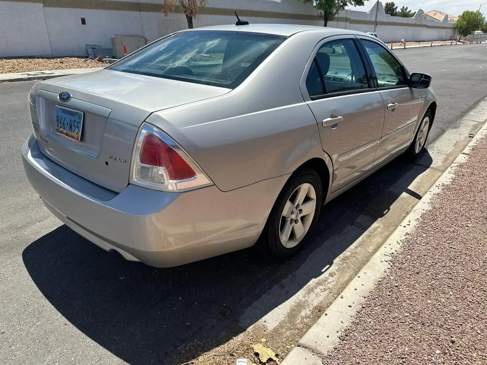 2007 Ford Focus 2nd Gen - Image 2 of 10