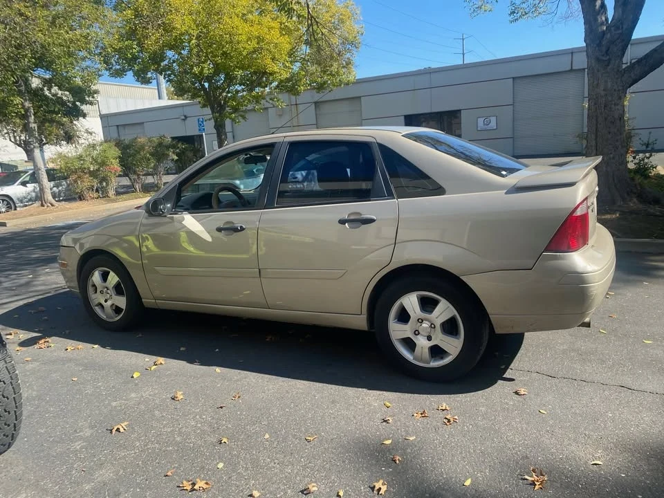 2007 Ford Focus 1st Gen - Image 3 of 5