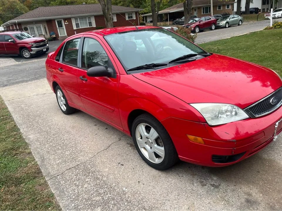 2007 Ford Focus 1st Gen - Image 2 of 9