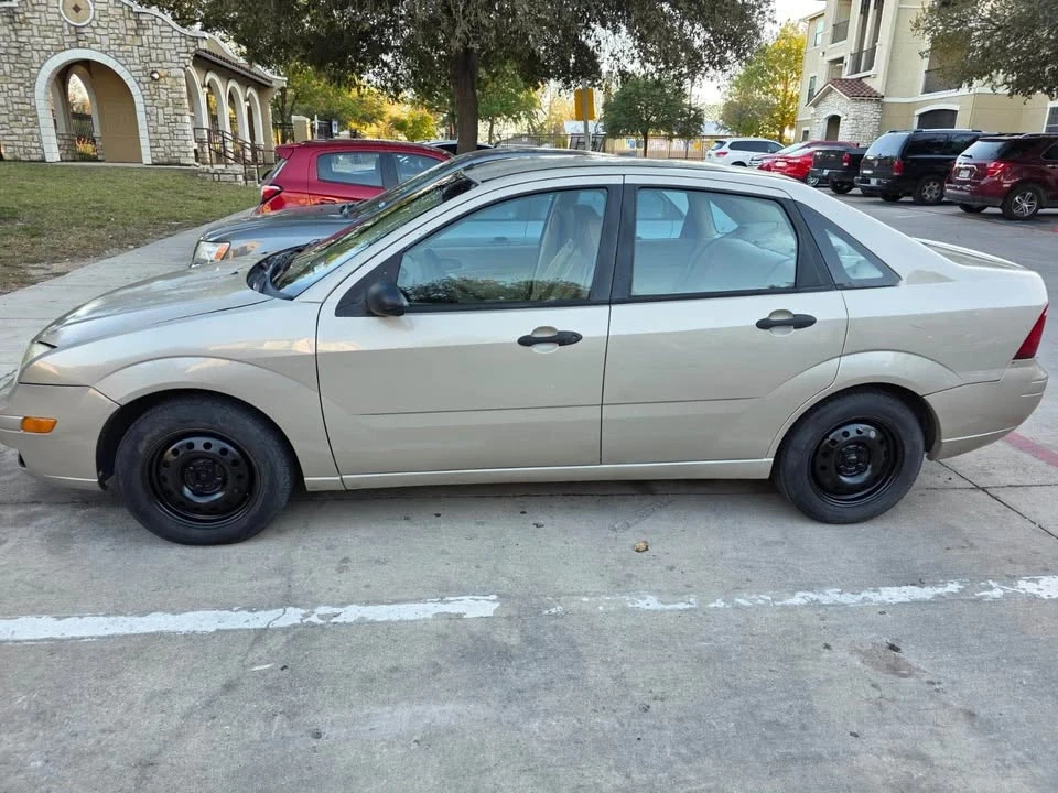 2007 Ford Focus 1st Gen - Image 11 of 11