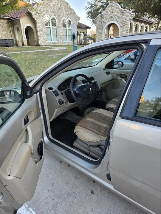 2007 Ford Focus 1st Gen - Image 4 of 11