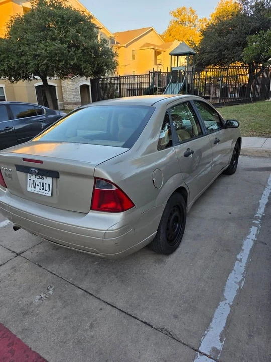 2007 Ford Focus 1st Gen - Image 6 of 11