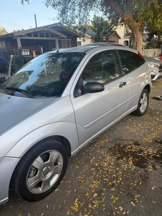 2007 Ford Focus 2nd Gen - Image 2 of 7