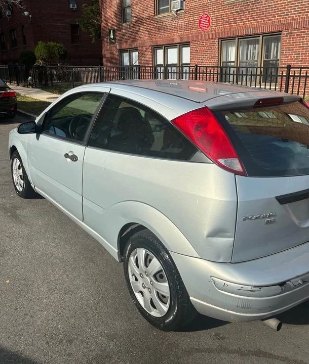 2007 Ford Focus 1st Gen - Image 9 of 11
