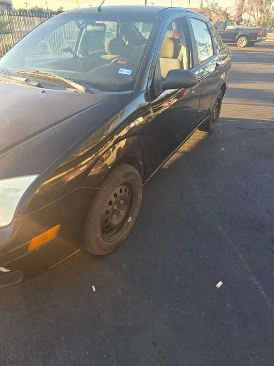 2007 Ford Focus 1st Gen - Image 2 of 8