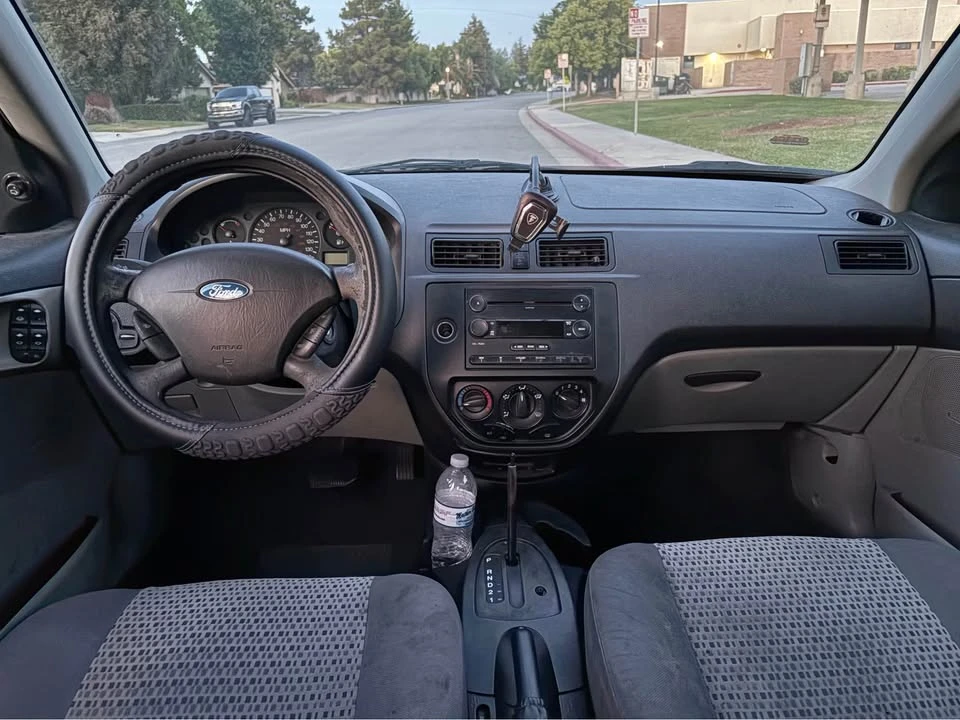 2007 Ford Focus - Image 5 of 6