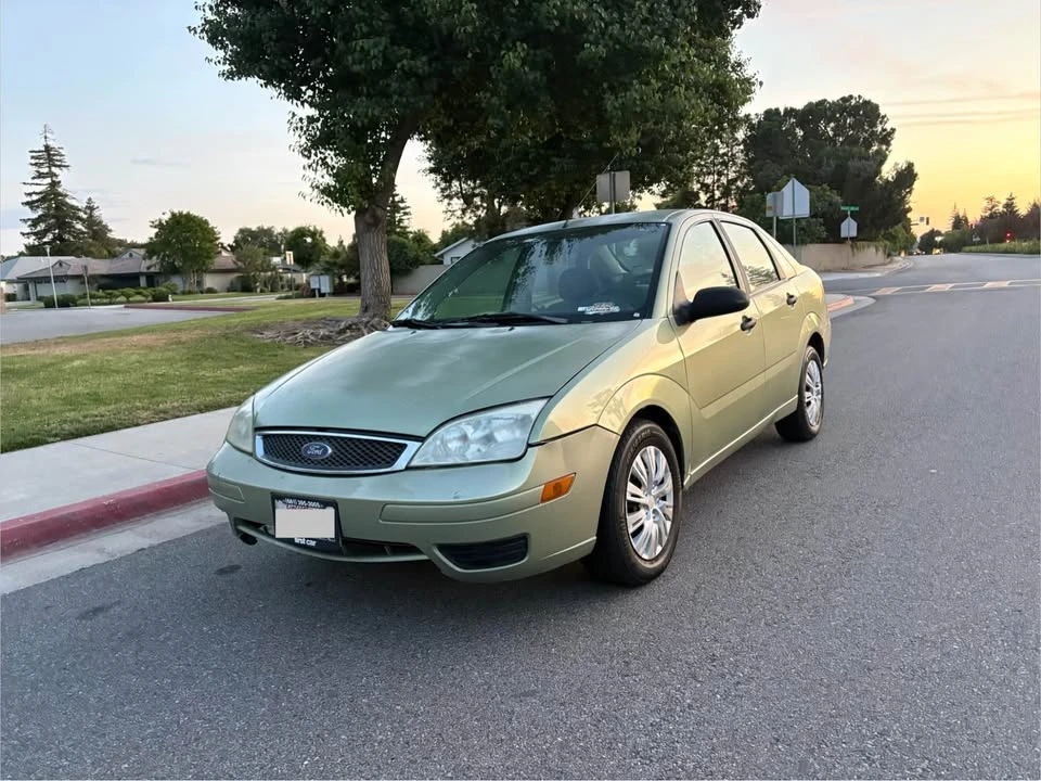 2007 Ford Focus - Image 2 of 6