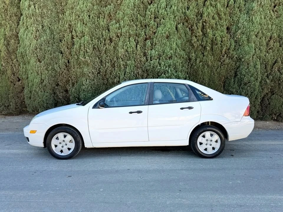 2007 Ford Focus 2nd Gen - Image 13 of 18