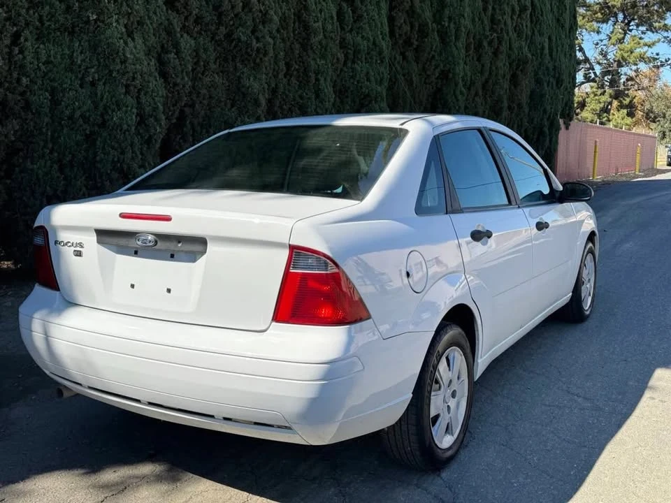 2007 Ford Focus 2nd Gen - Image 5 of 18