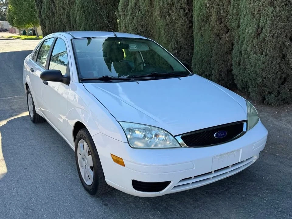 2007 Ford Focus 2nd Gen - Image 2 of 18