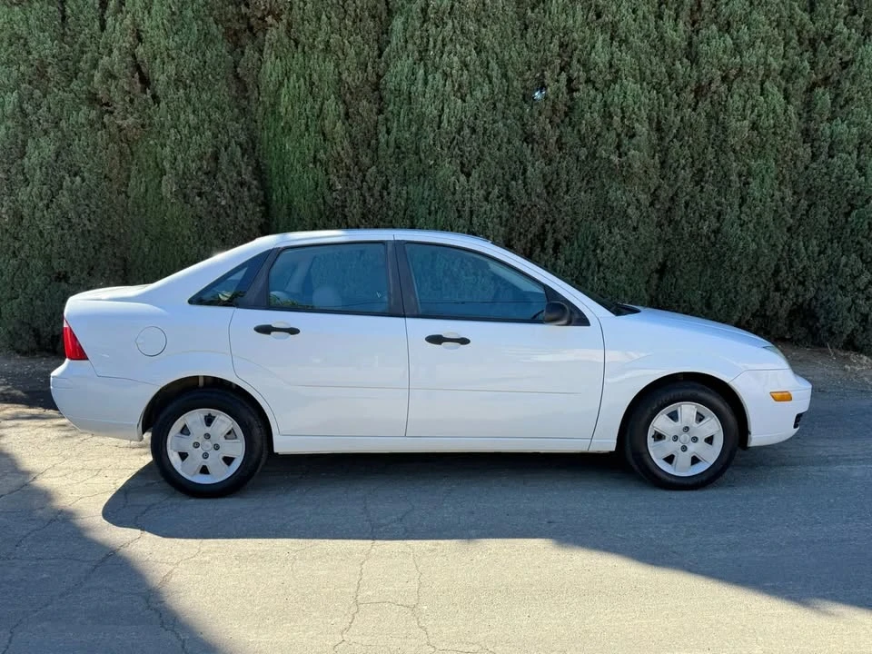 2007 Ford Focus 2nd Gen - Image 12 of 18