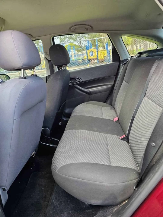 2007 Ford Focus 2nd Gen - Image 7 of 7