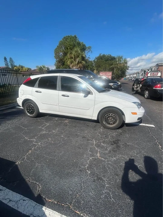 2007 Ford Focus 2nd Gen - Image 10 of 10