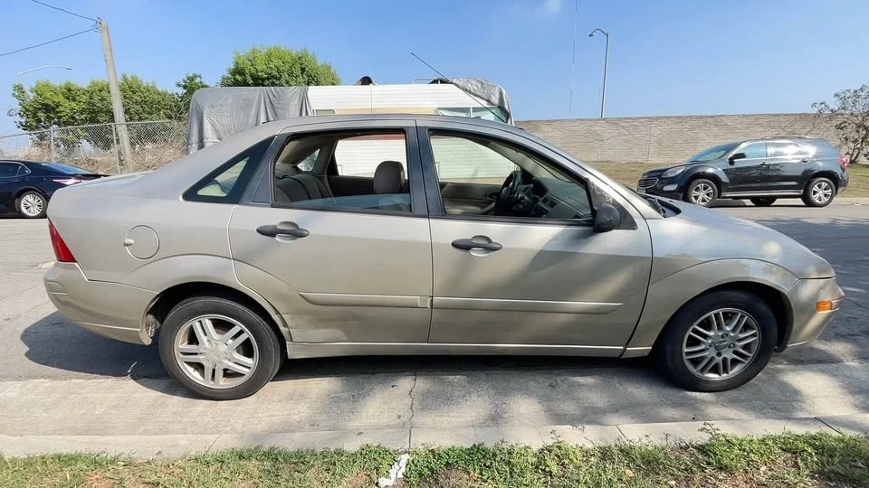 2007 Ford Focus 2nd Gen - Image 14 of 16