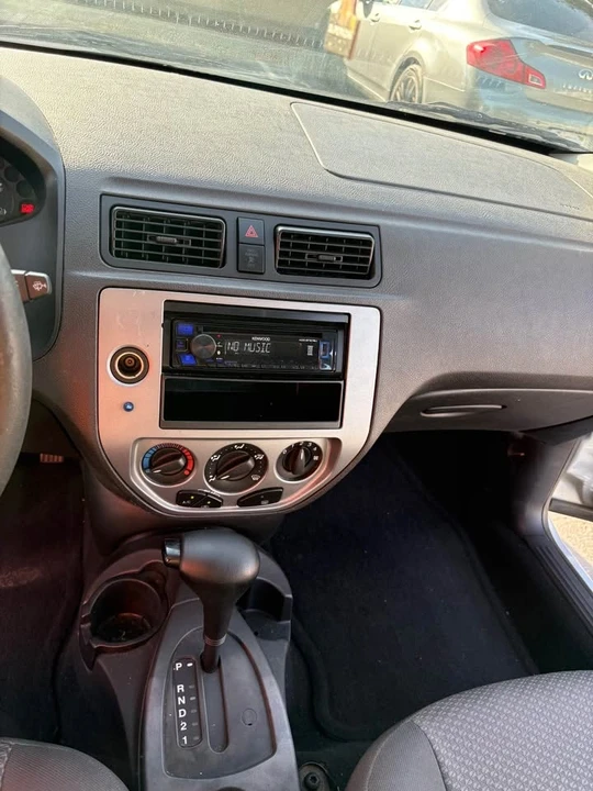 2007 Ford Focus 2nd Gen - Image 3 of 8