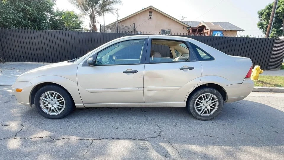 2007 Ford Focus 2nd Gen - Image 8 of 16