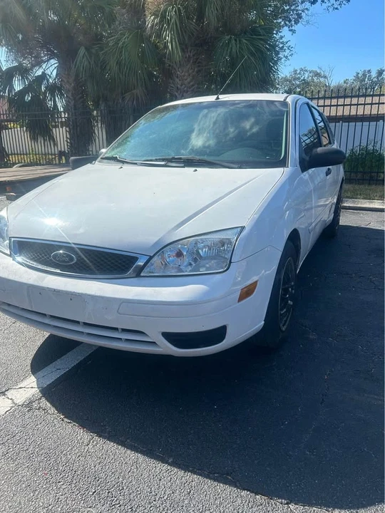 2007 Ford Focus 2nd Gen - Image 9 of 10