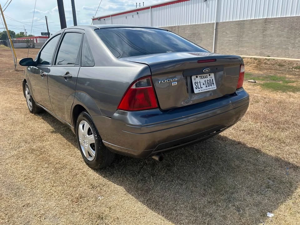 2007 Ford Focus 1st Gen - Image 5 of 12
