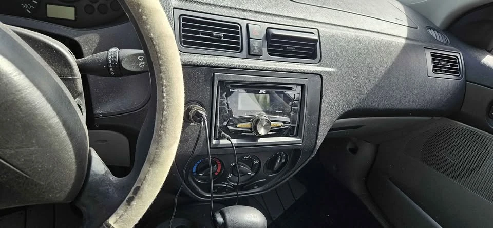 2007 Ford Focus 1st Gen - Image 7 of 10